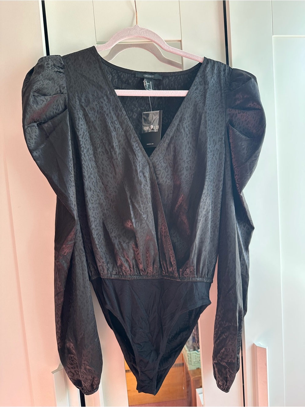 Forever 21 black leopard print satin bodysuit with puffy sleeves, size M NWT